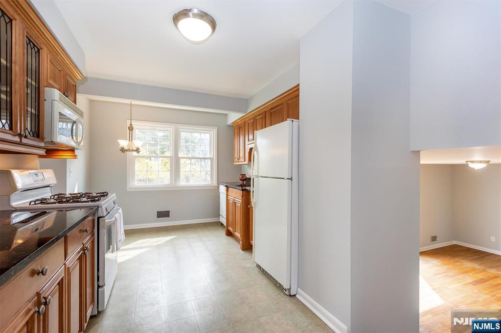 property viewer photo 10
