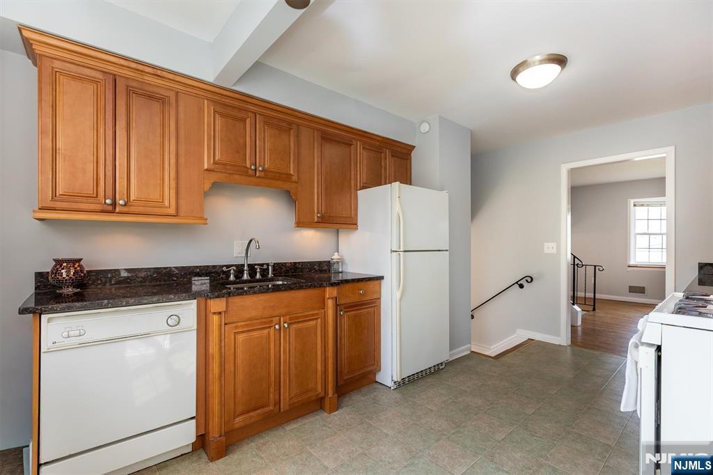 property viewer photo 12