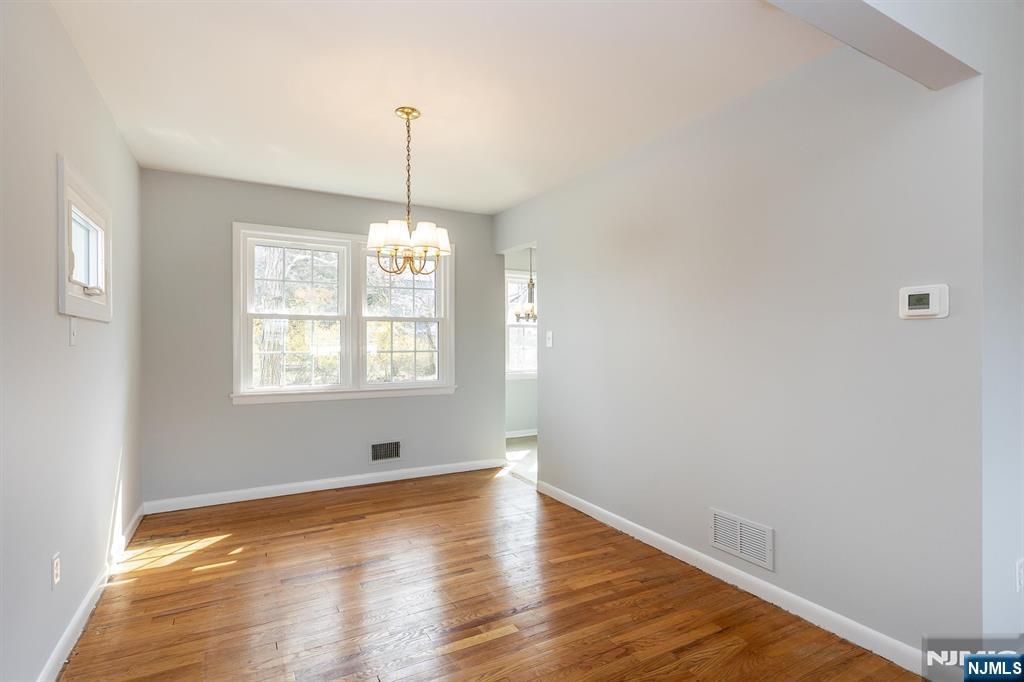 property viewer photo 9