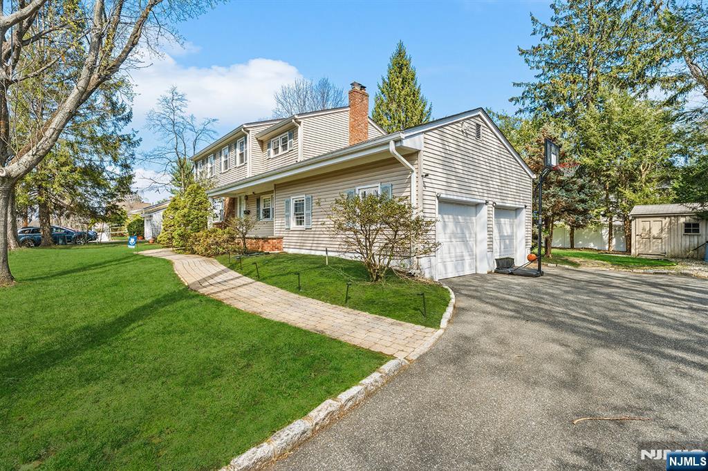 property viewer photo 1