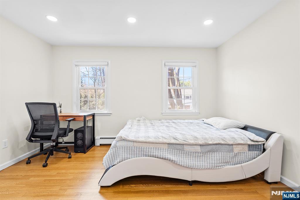 property viewer photo 14