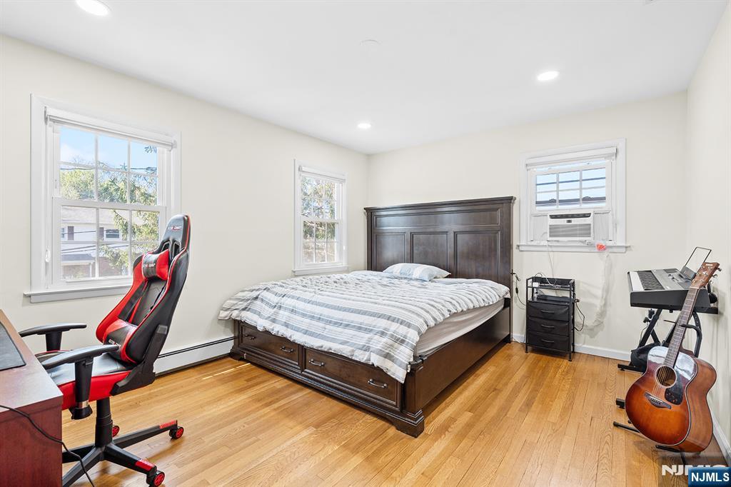 property viewer photo 16