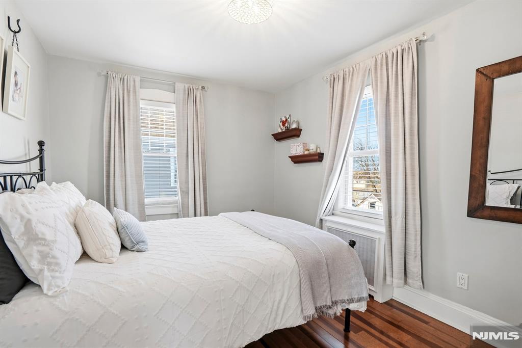property viewer photo 12