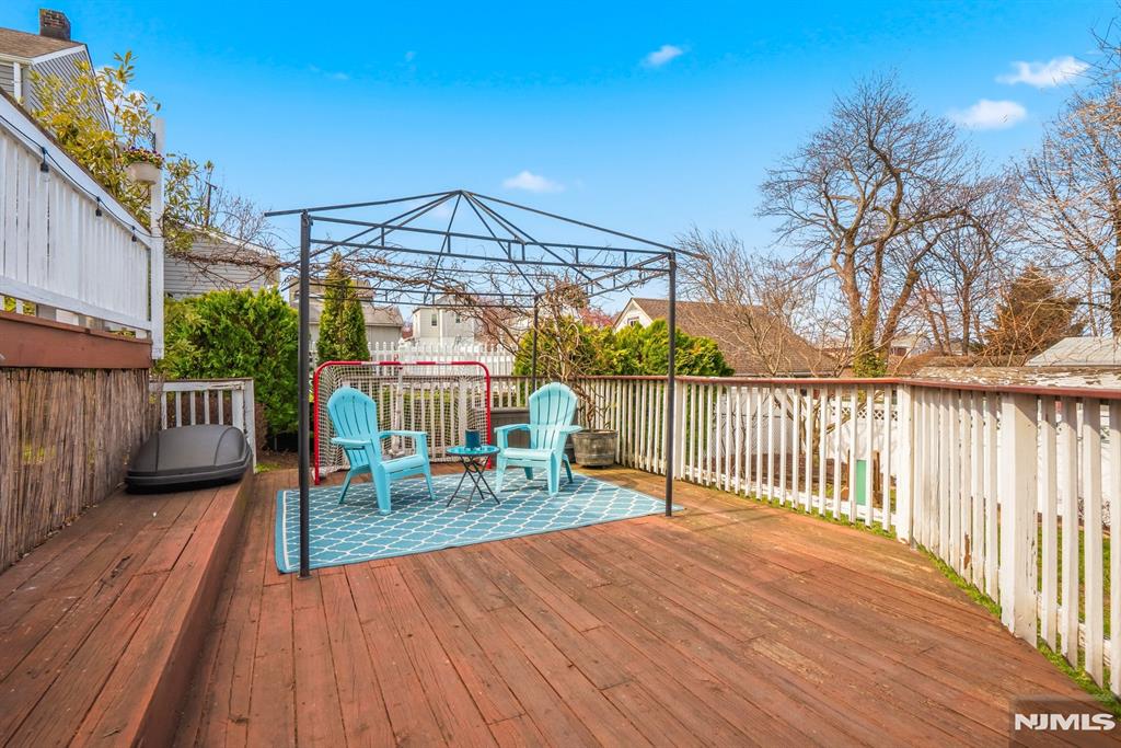 property viewer photo 23