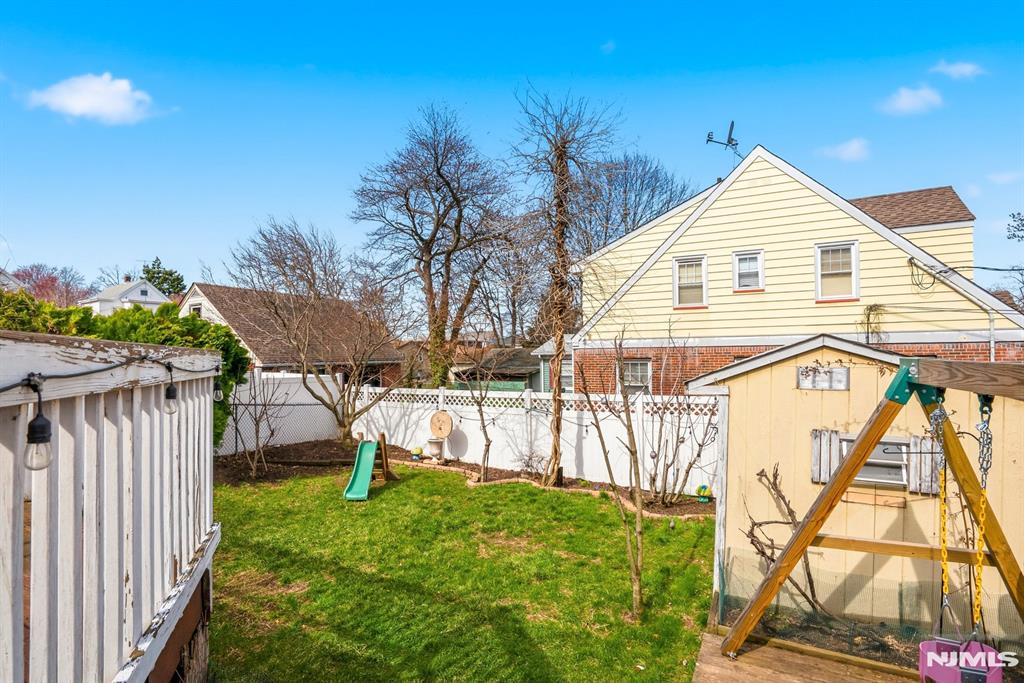 property viewer photo 24