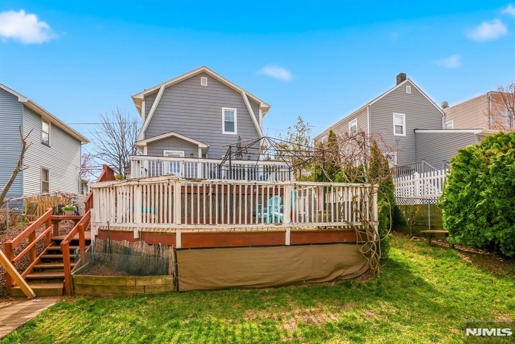 property viewer photo 25