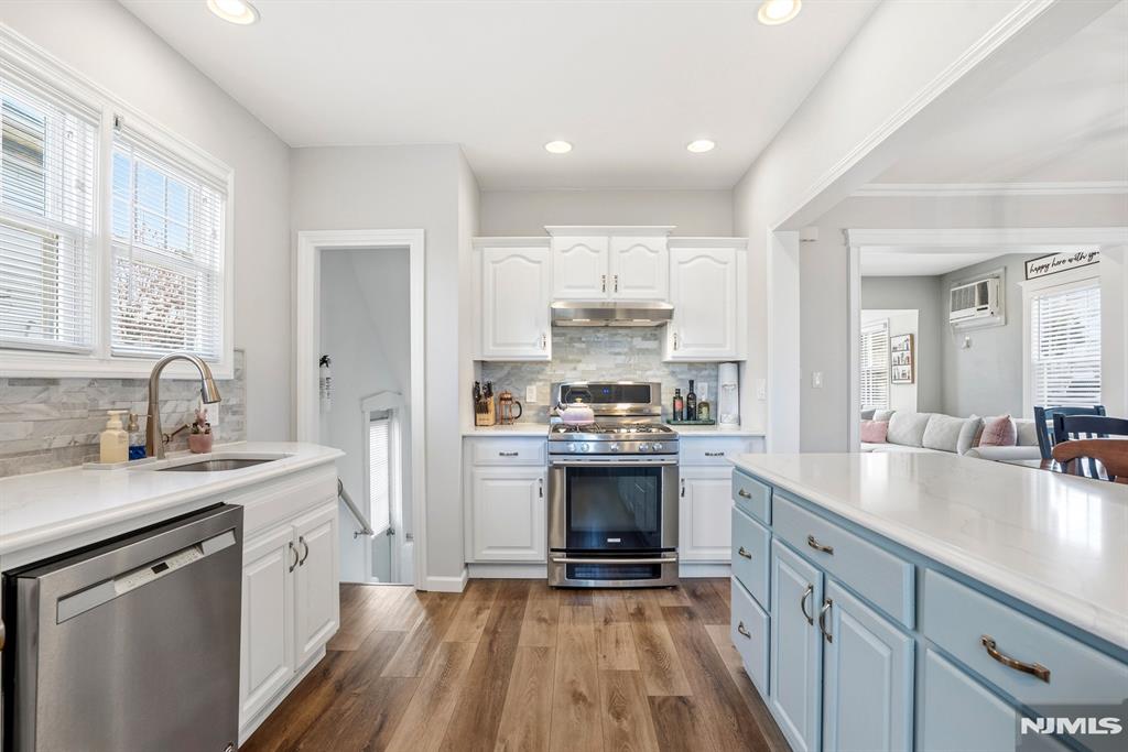 property viewer photo 7