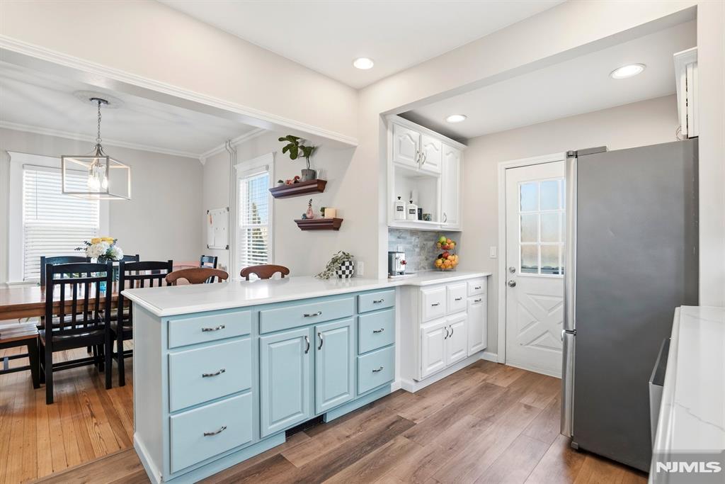 property viewer photo 9