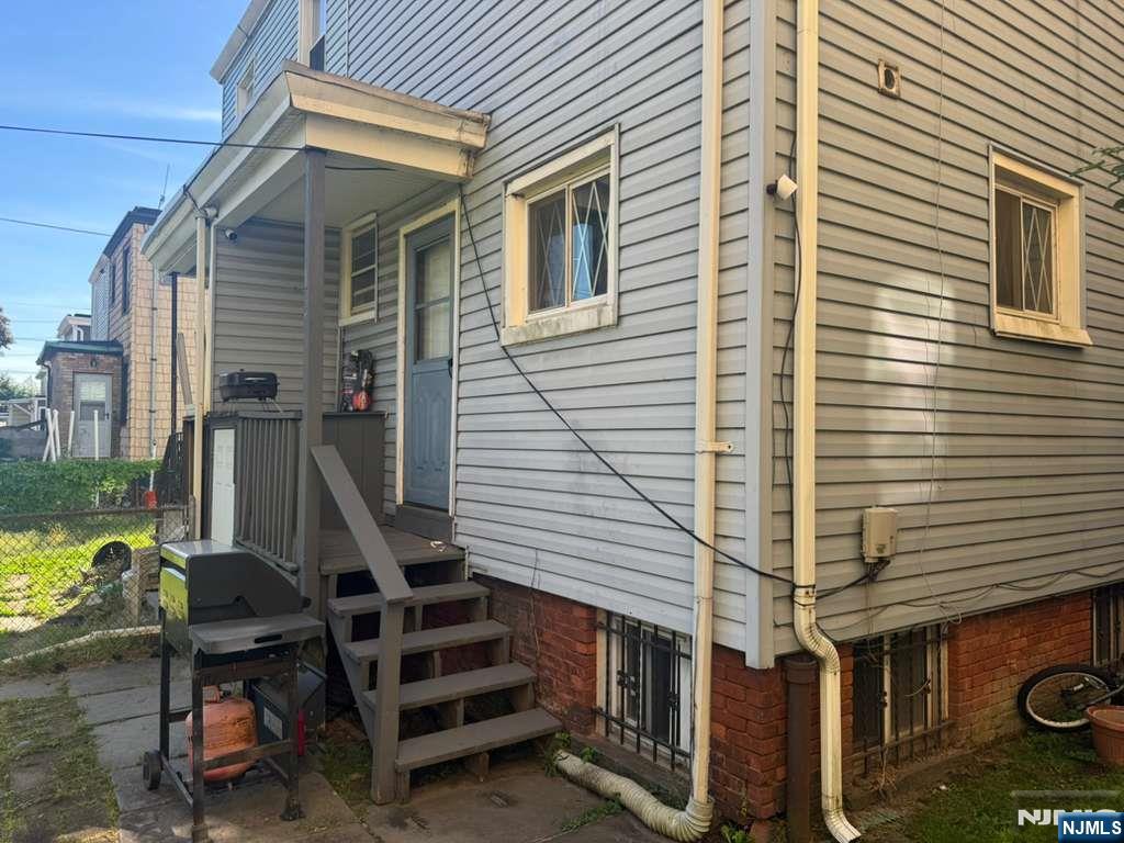 main property photo 31