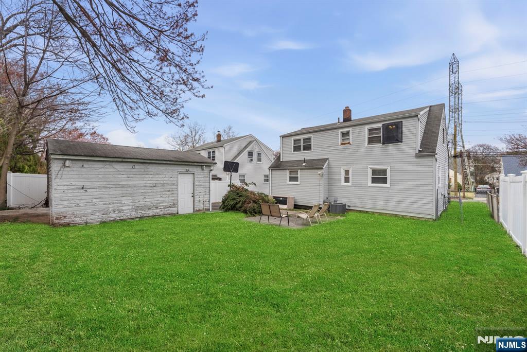 main property photo 37