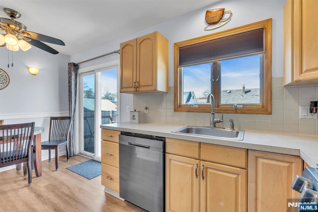 property viewer photo 11