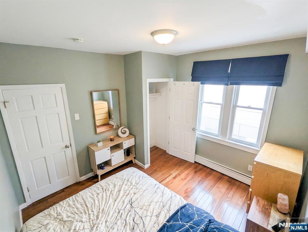 property viewer photo 6