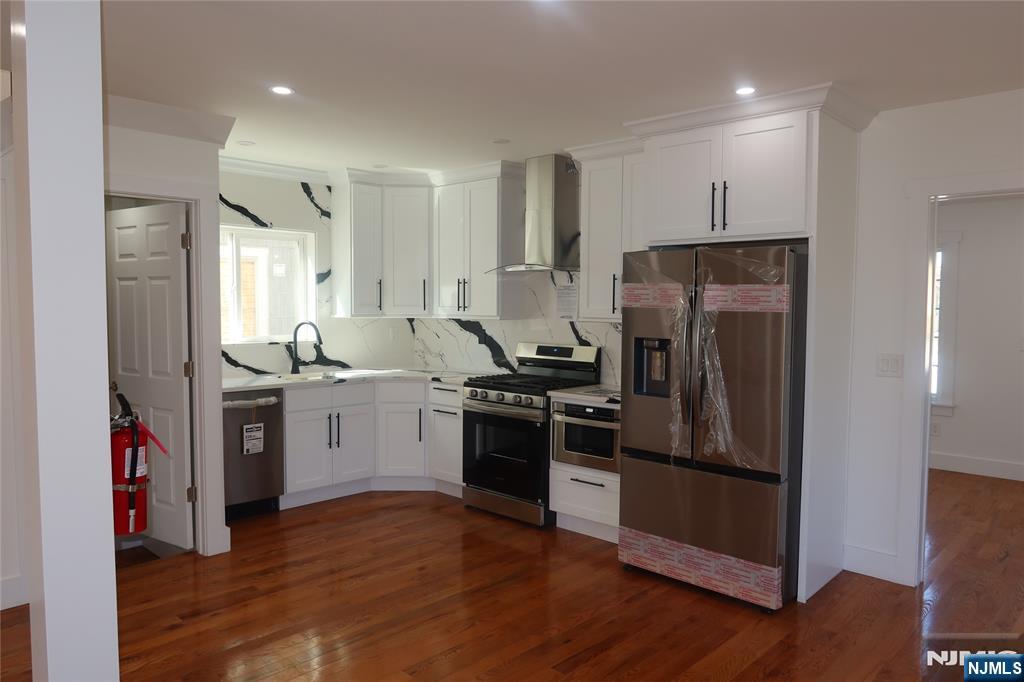 property viewer photo 22