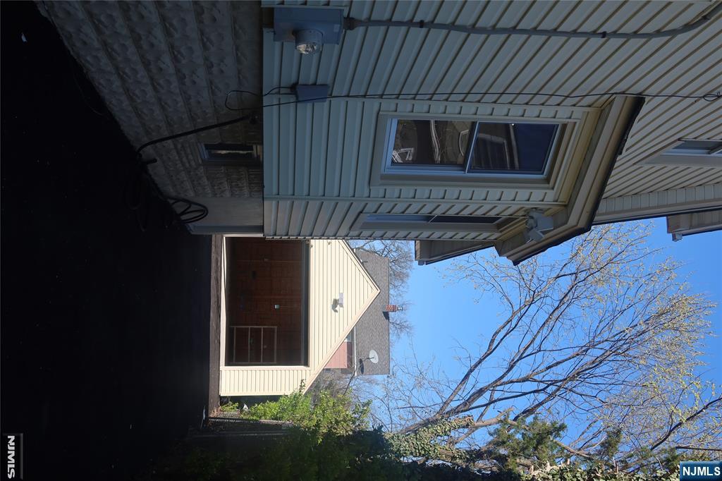 property viewer photo 24
