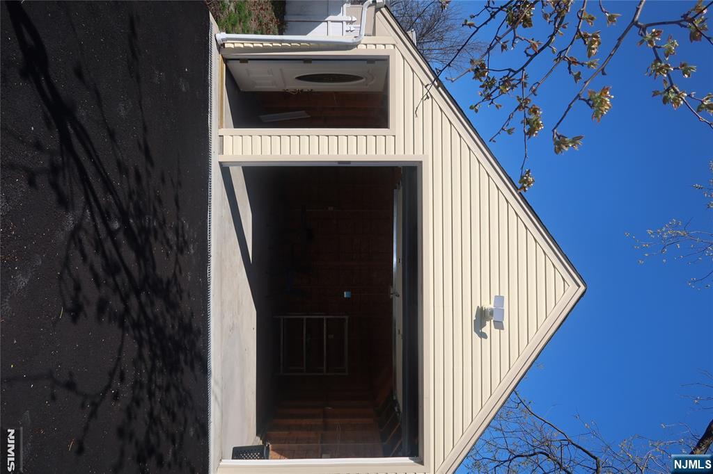 property viewer photo 26