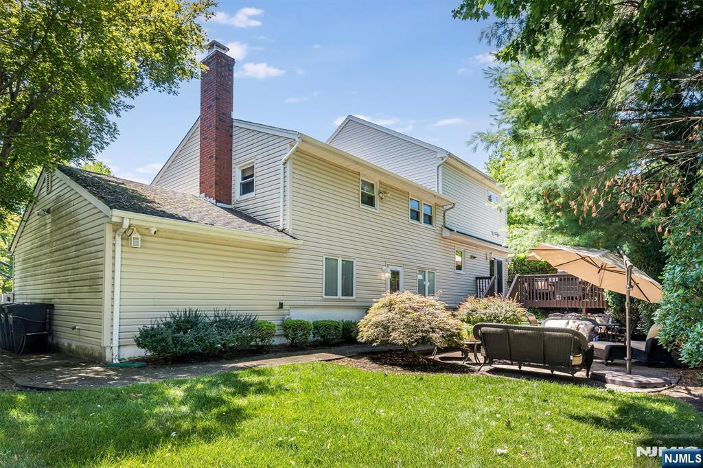 main property photo 37
