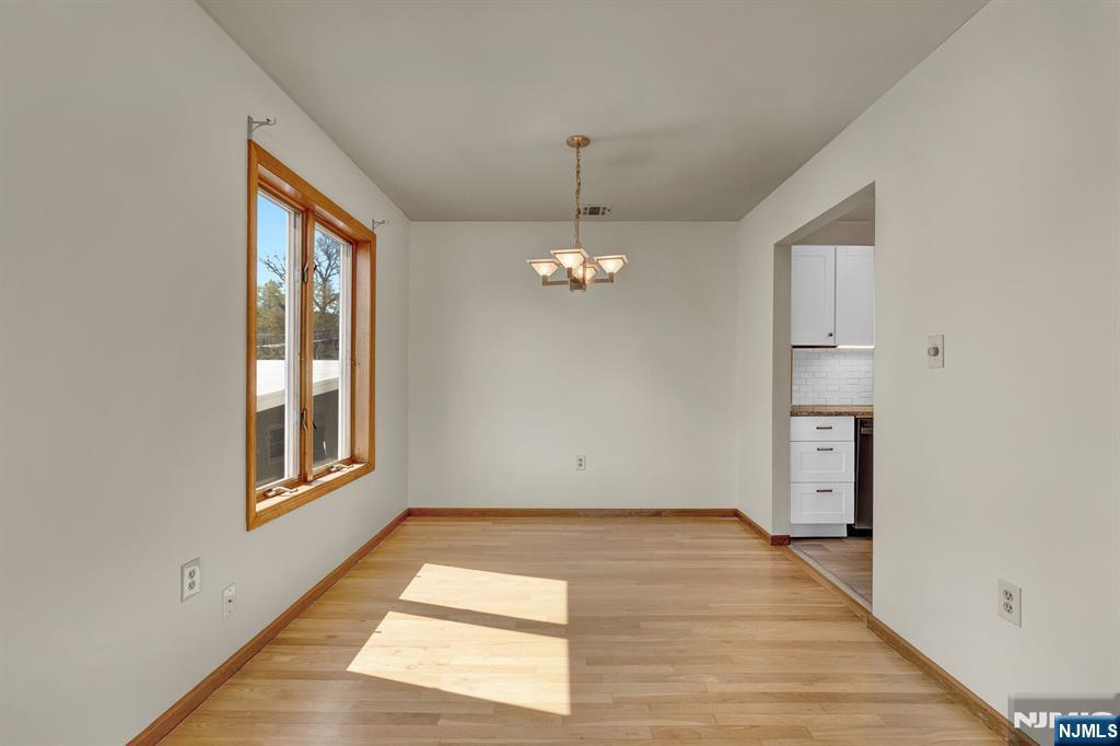 property viewer photo 12