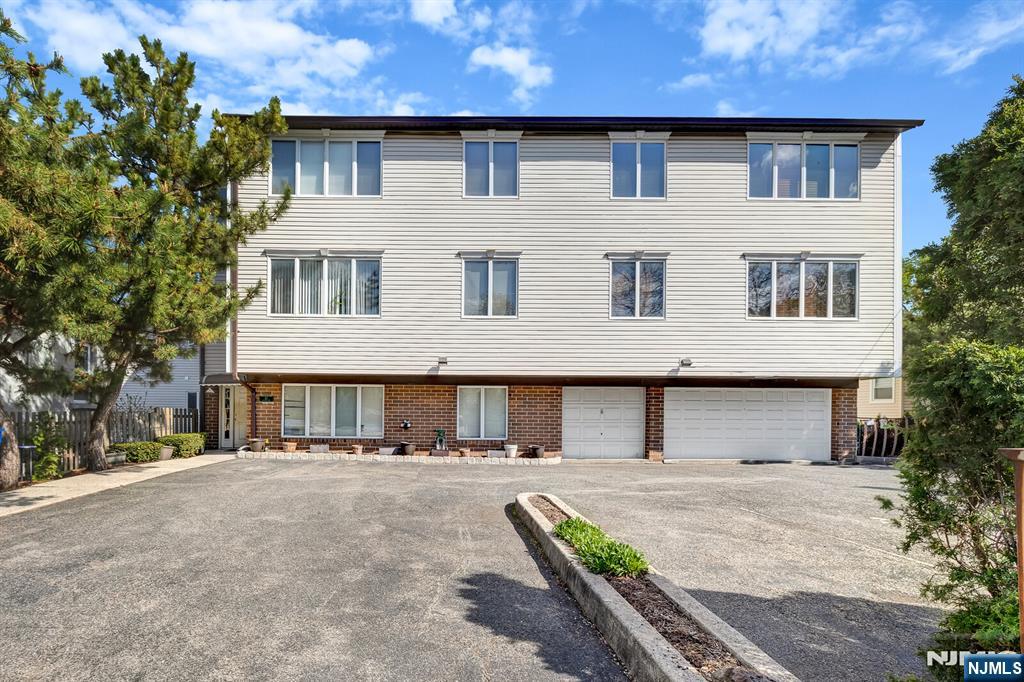 property viewer photo 3
