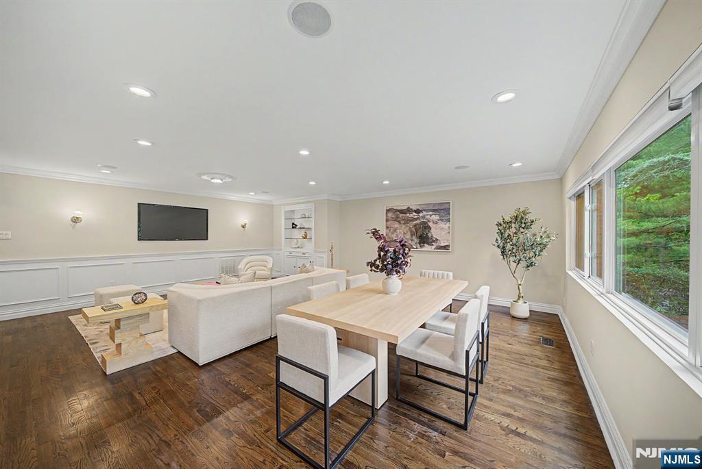 property viewer photo 10