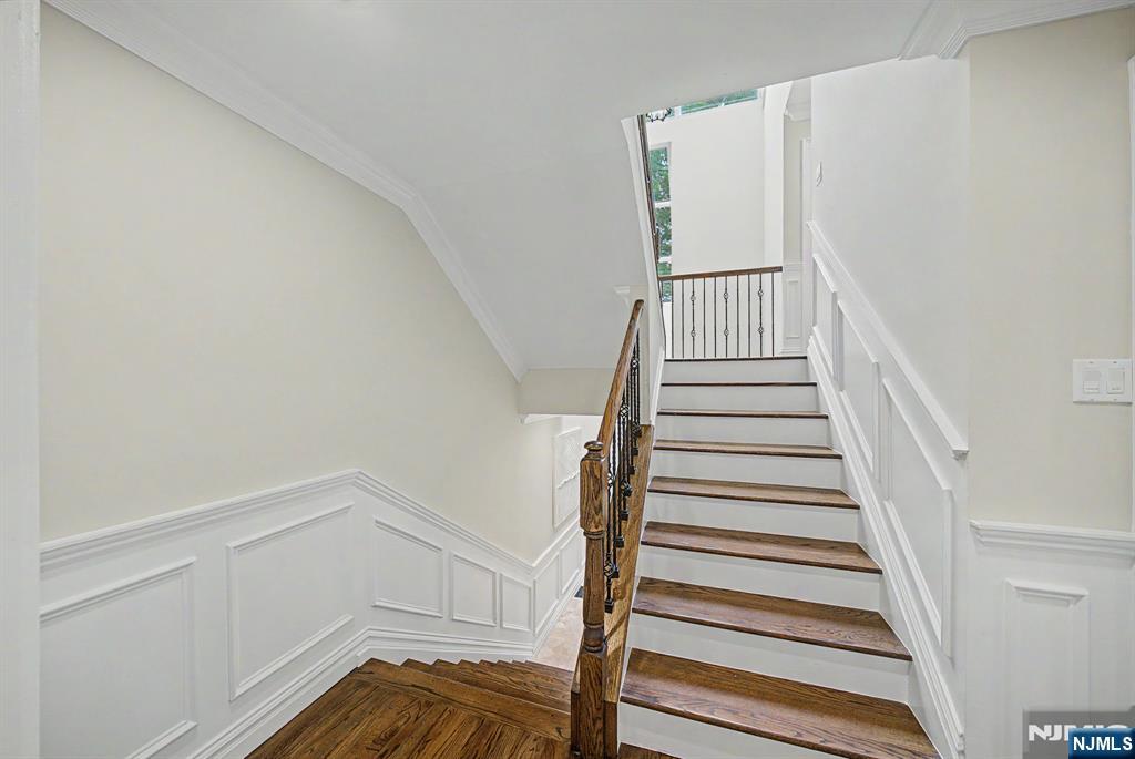 property viewer photo 14