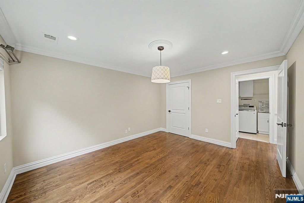 property viewer photo 18