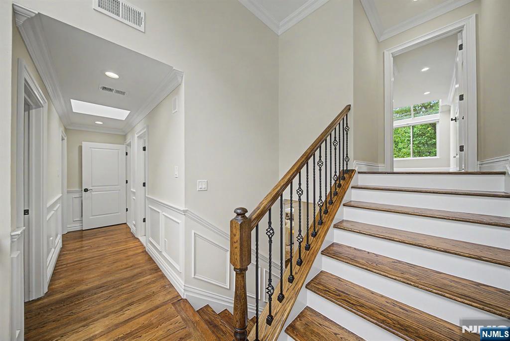 property viewer photo 22
