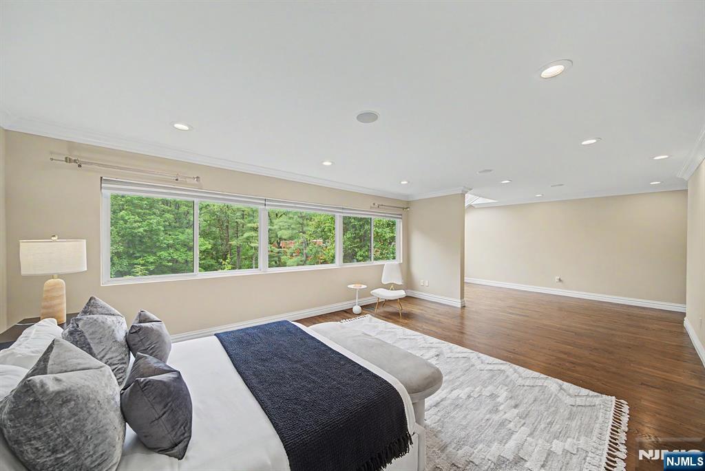 property viewer photo 28