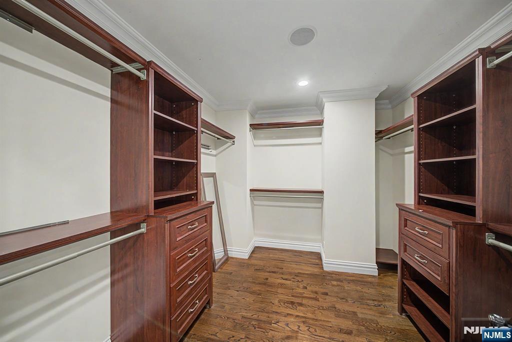 property viewer photo 31