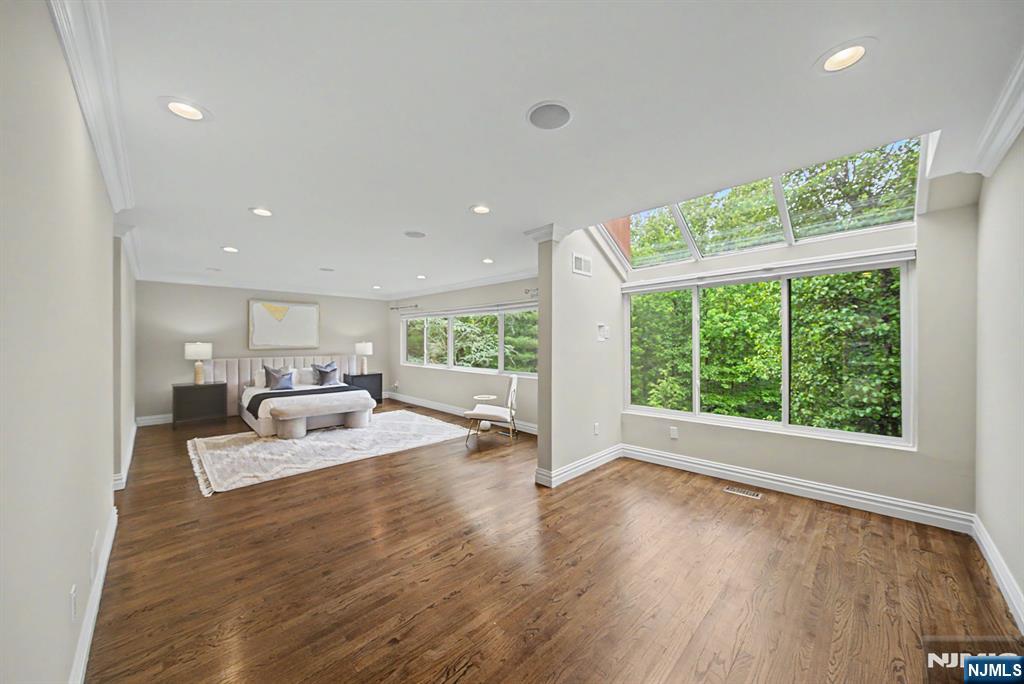 property viewer photo 32