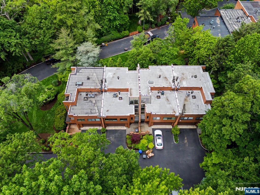 property viewer photo 46