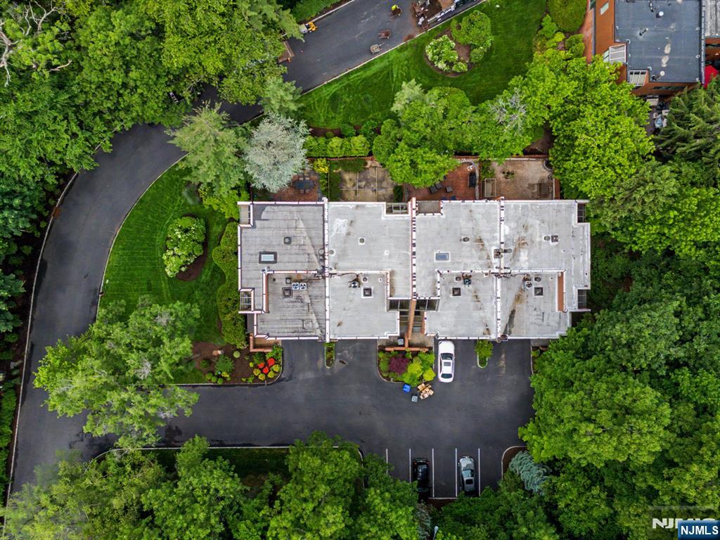 property viewer photo 49