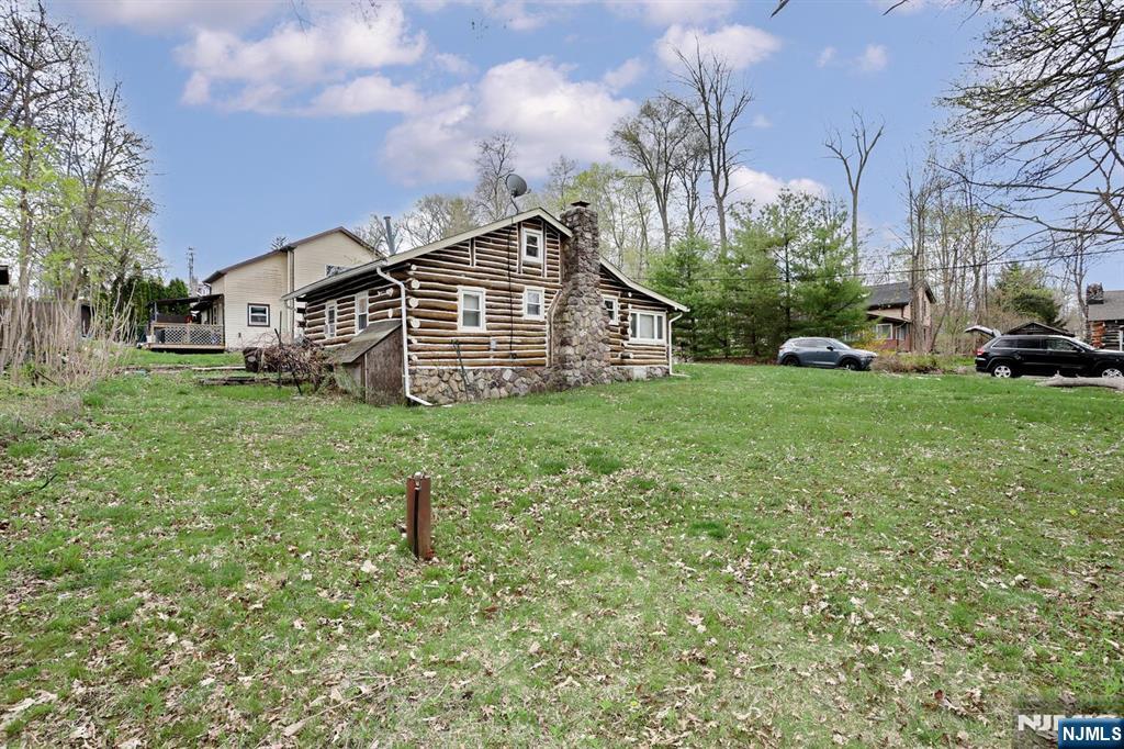 main property photo 14