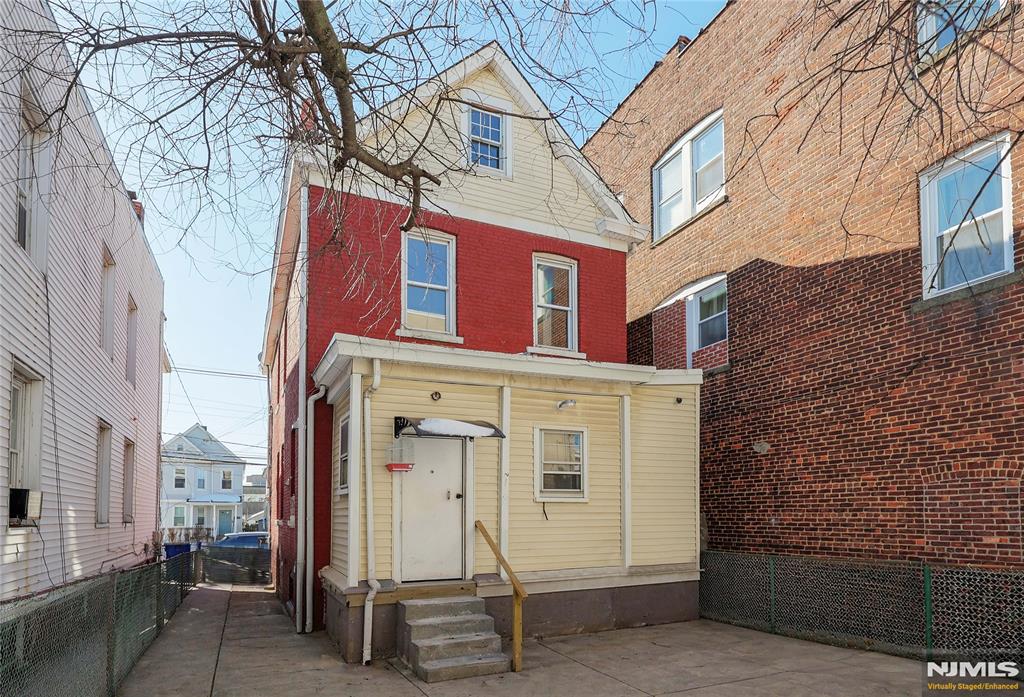 main property photo 31
