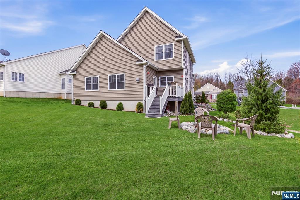 main property photo 39