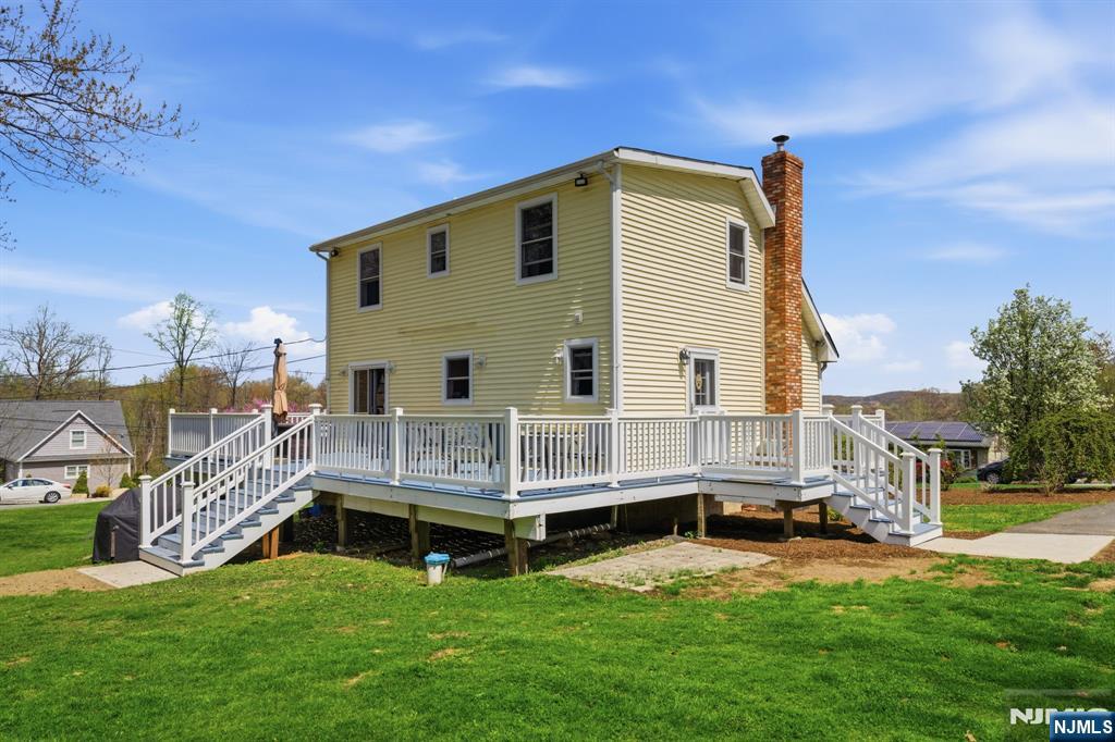 main property photo 28