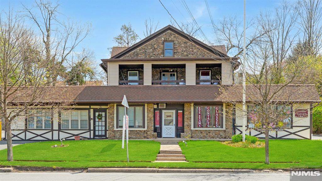 main property photo 12