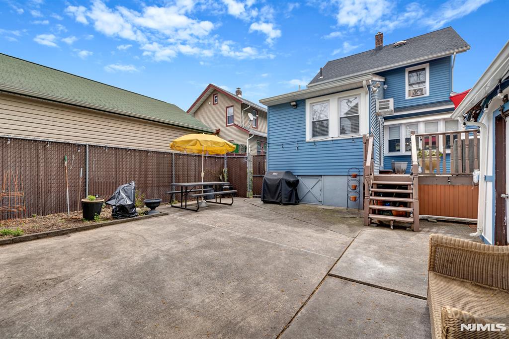 main property photo 47