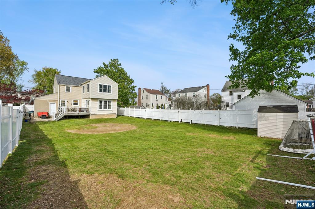 main property photo 30