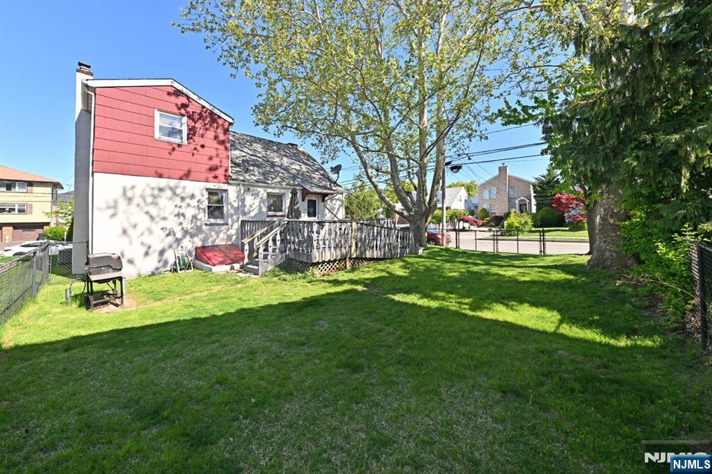 main property photo 20