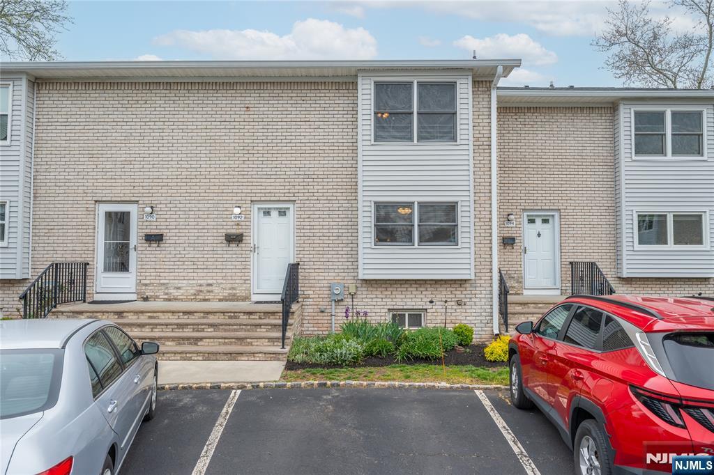 property viewer photo 1
