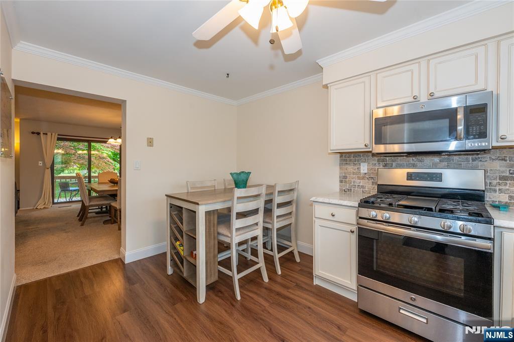 property viewer photo 16