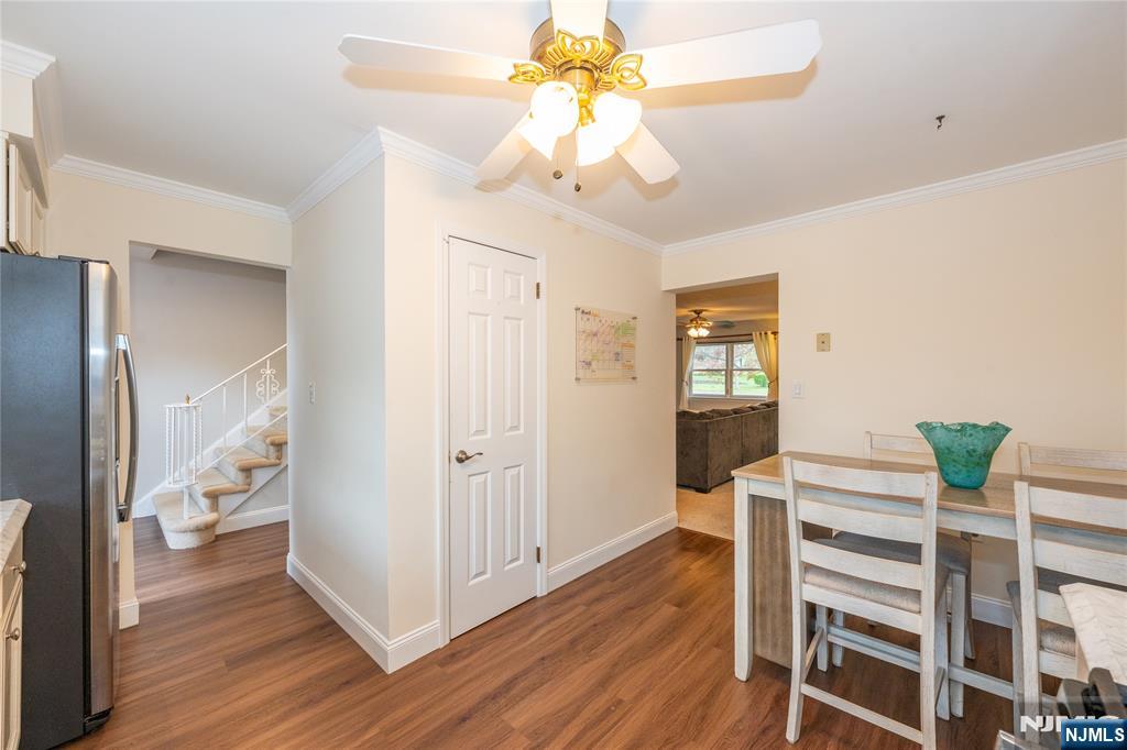 property viewer photo 19