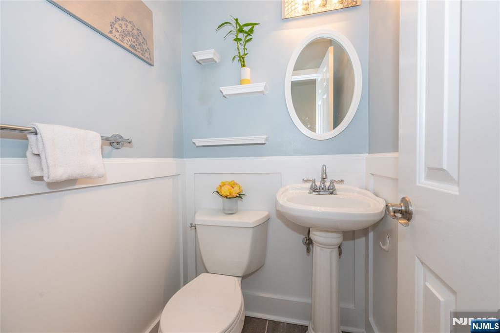 property viewer photo 20