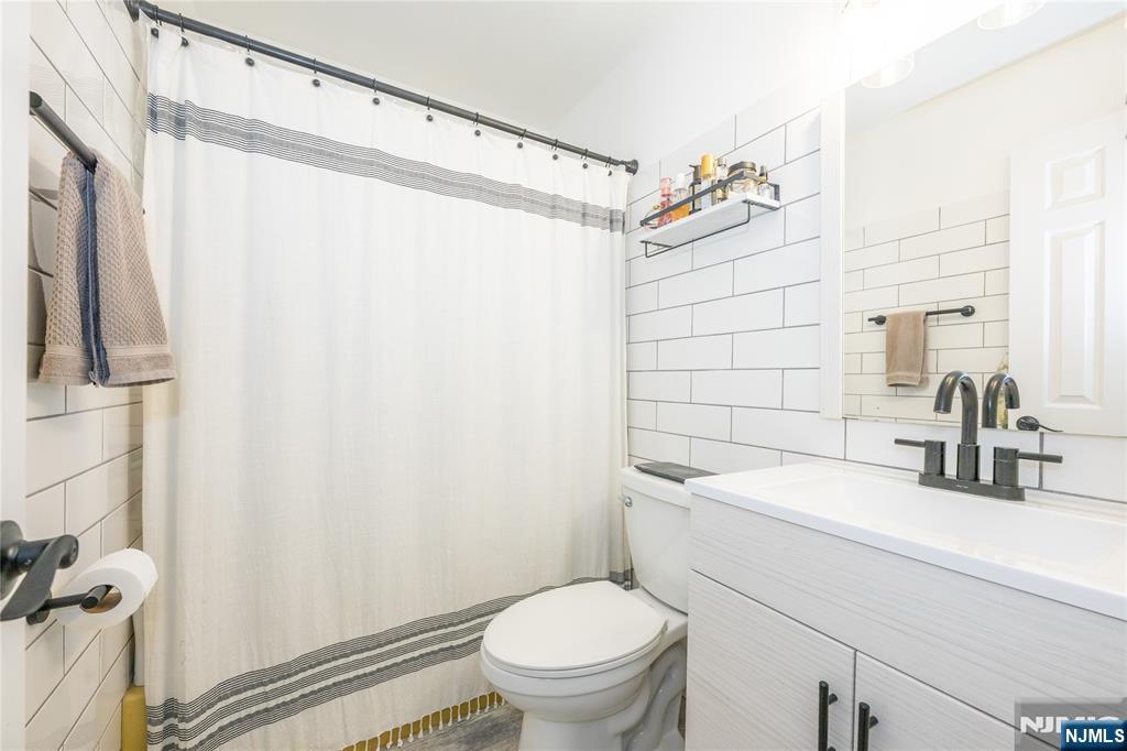 property viewer photo 31