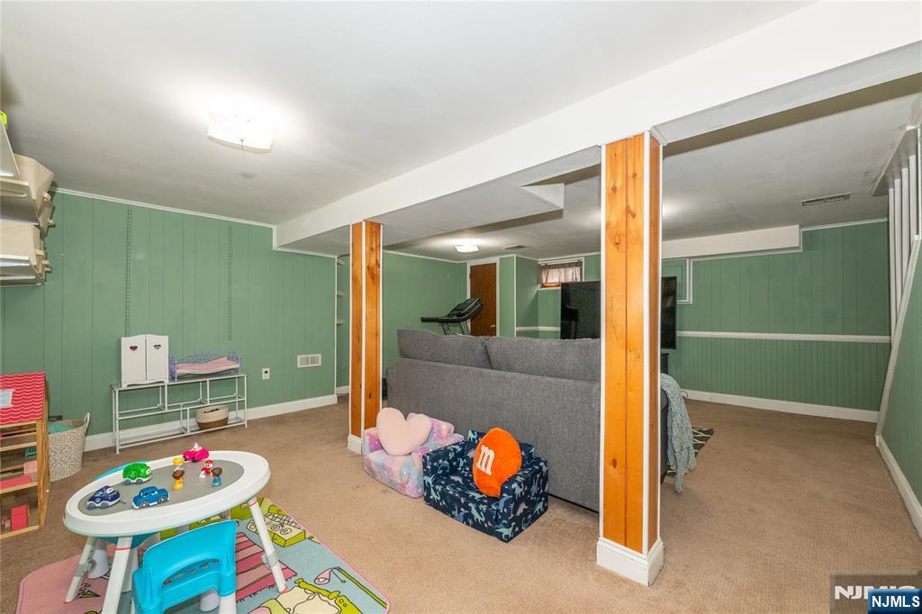 property viewer photo 38