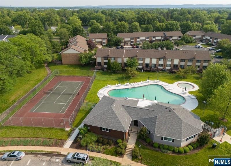 property viewer photo 43