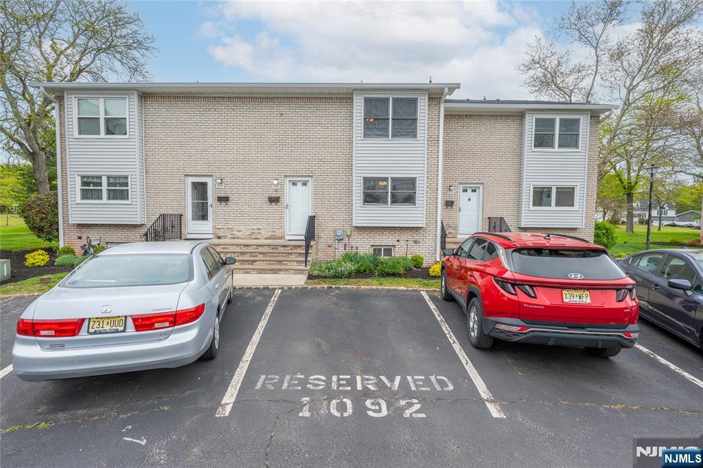 property viewer photo 44