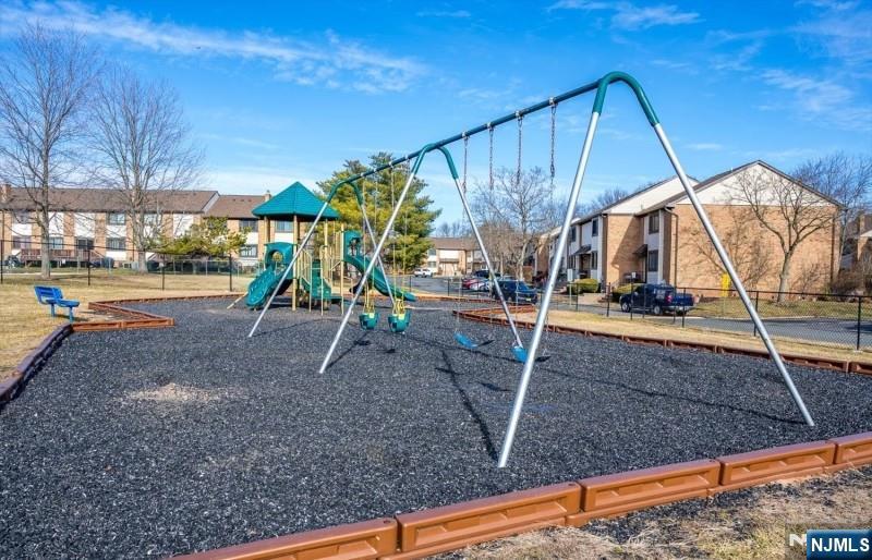 property viewer photo 45