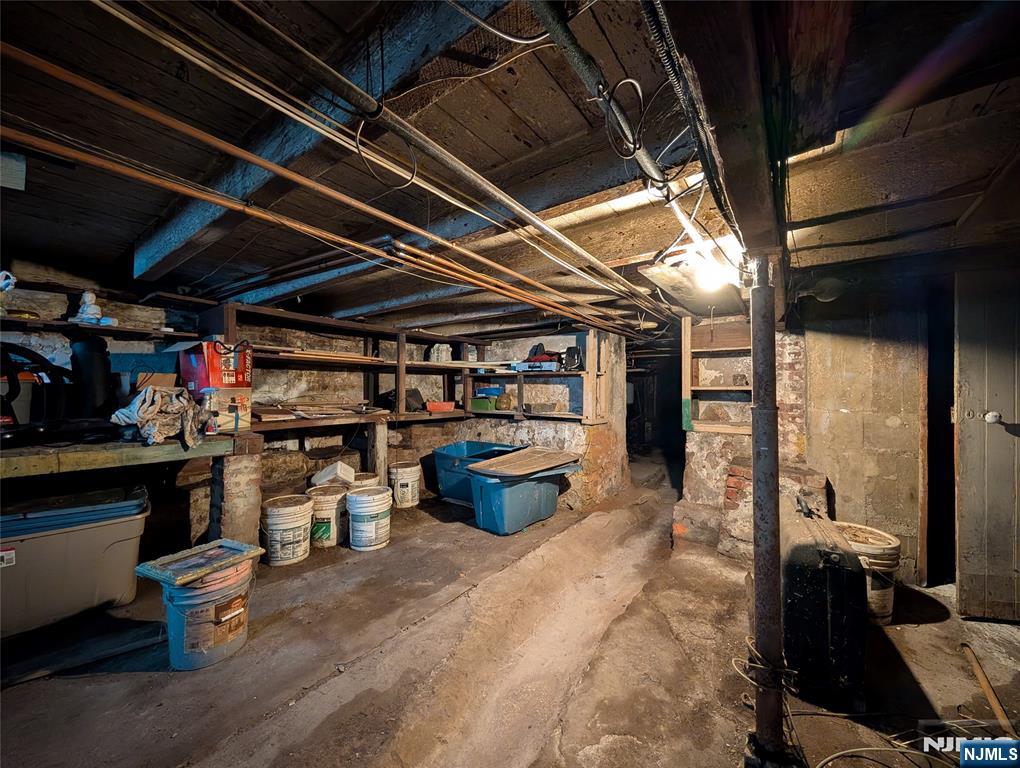 main property photo 20