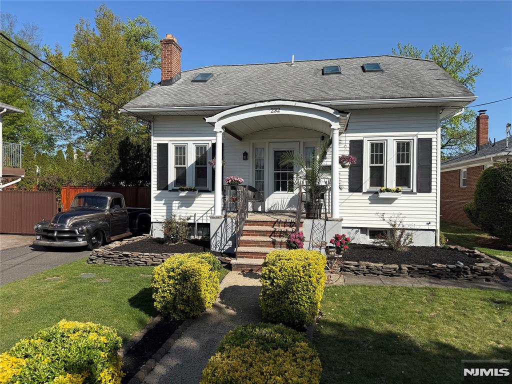 main property photo 5